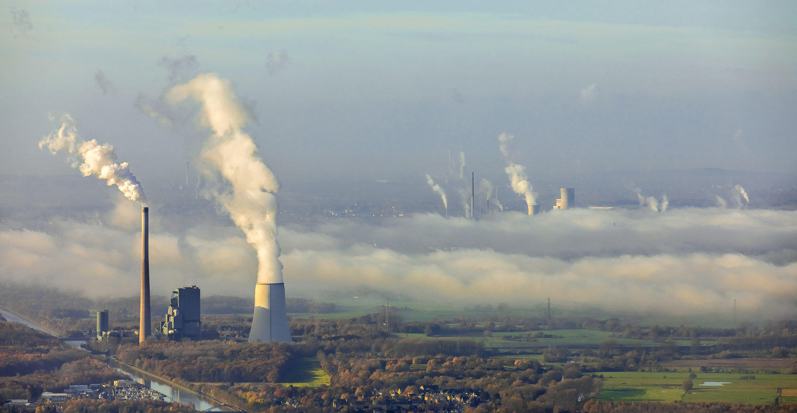 Coal-fired power plant, STEAG and RWE Power. Bergkamen, Germany. Credit: Hans Blossey / Alamy Stock Photo