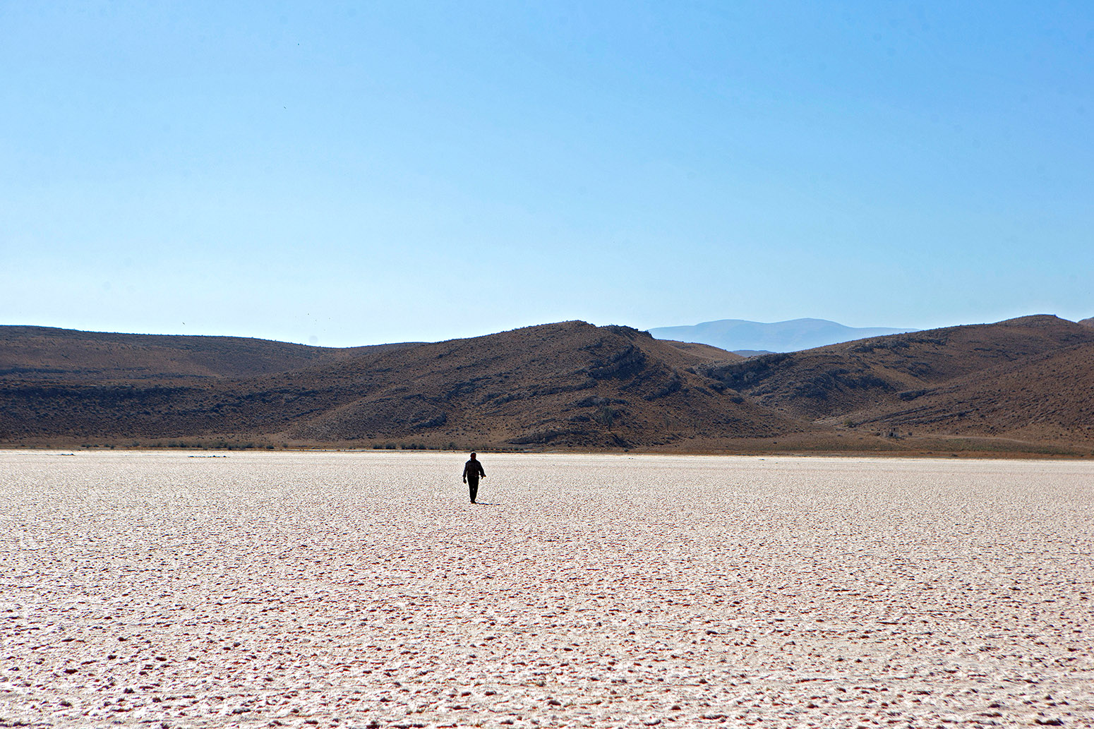 Drought in Maharloo Lake in Fars Province, southern Iran, 11 Nov 2019. Credit: Ahmad Halabisaz/Xinhua/Alamy Live News. 2A92124