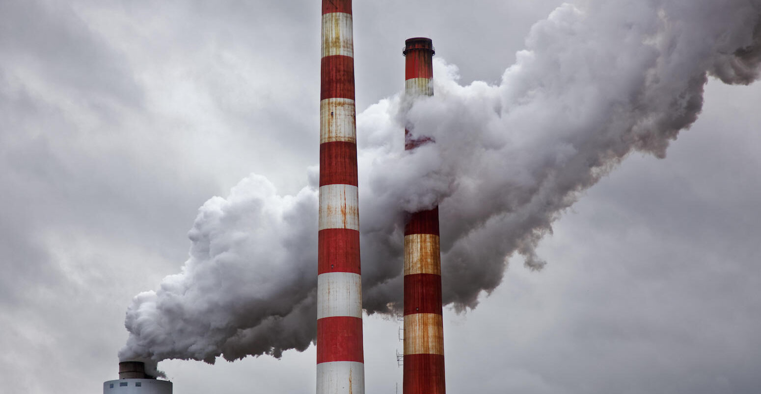 A coal power plant. Credit: JakeWalk / Alamy Stock Photo